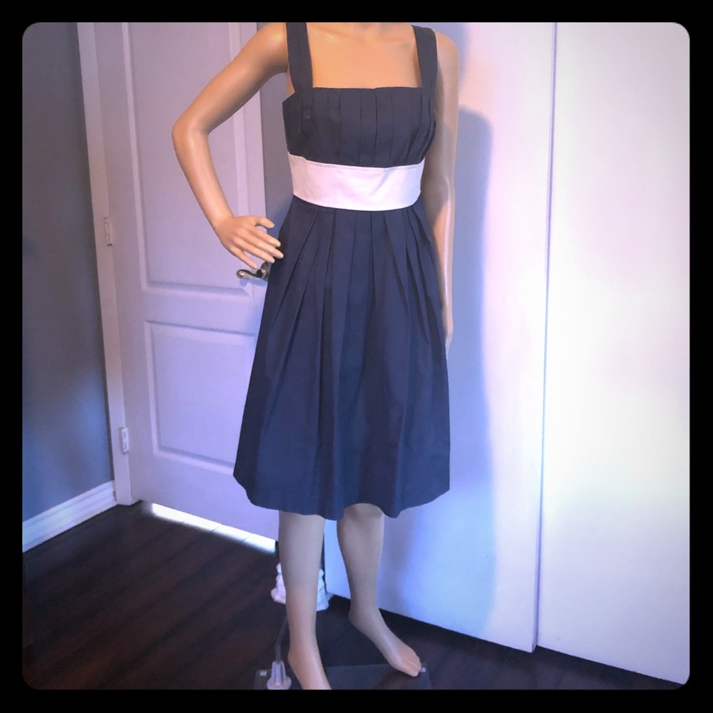 Classic Knee length dress sz S by Shulami NWOT
